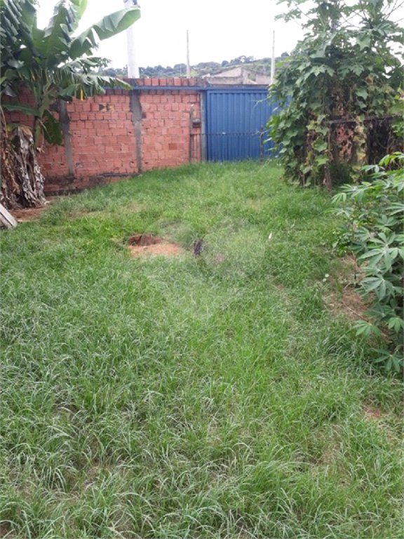 Terreno de esquina no Cidade Aracy.