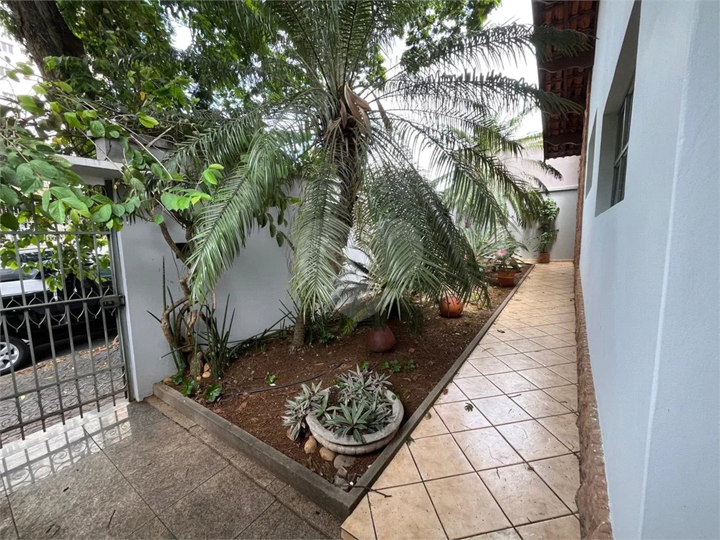 Casa Térrea c/ 4 quartos Venda – Vila Monteiro (Localização Nobre)