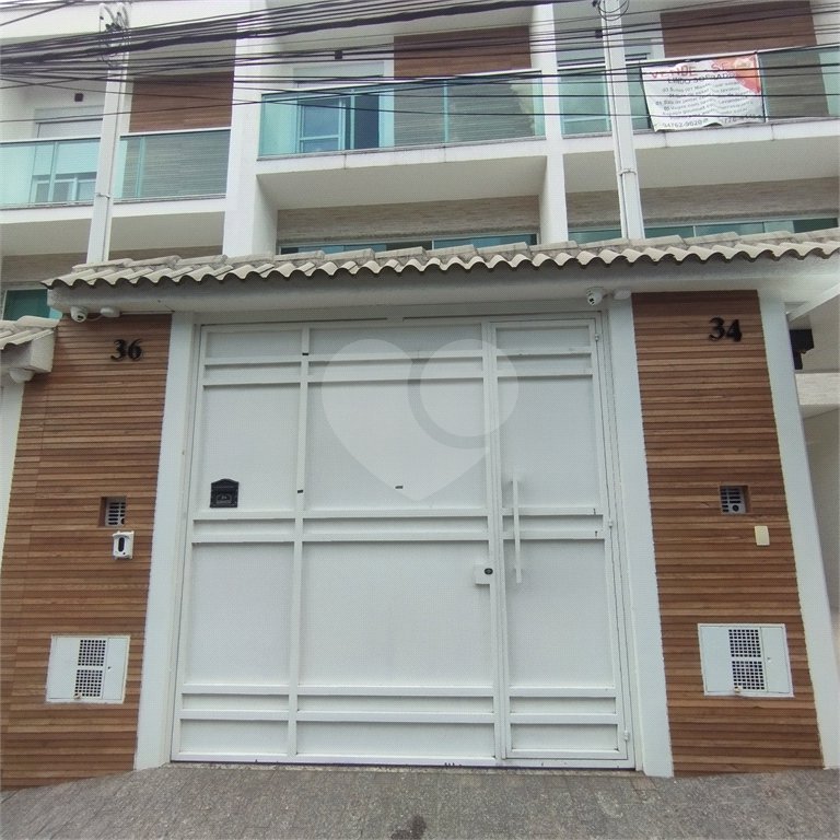 Sobrado à venda, 3 suítes, garagem, a 300 m do metrô Vila Matilde
