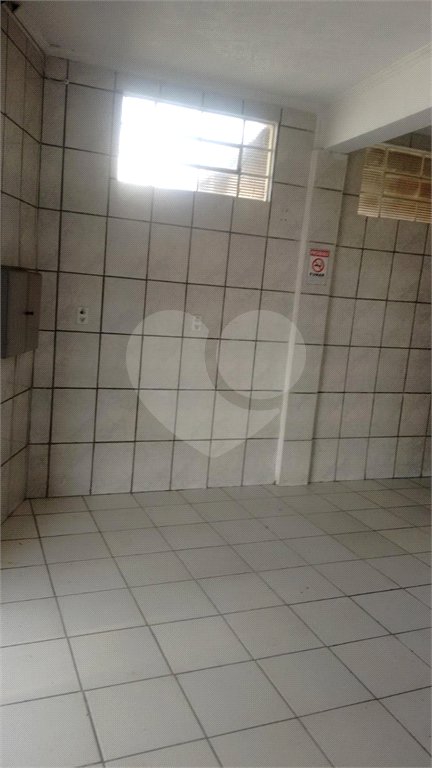 Casa térrea + Sala Comercial na Vila Prado.