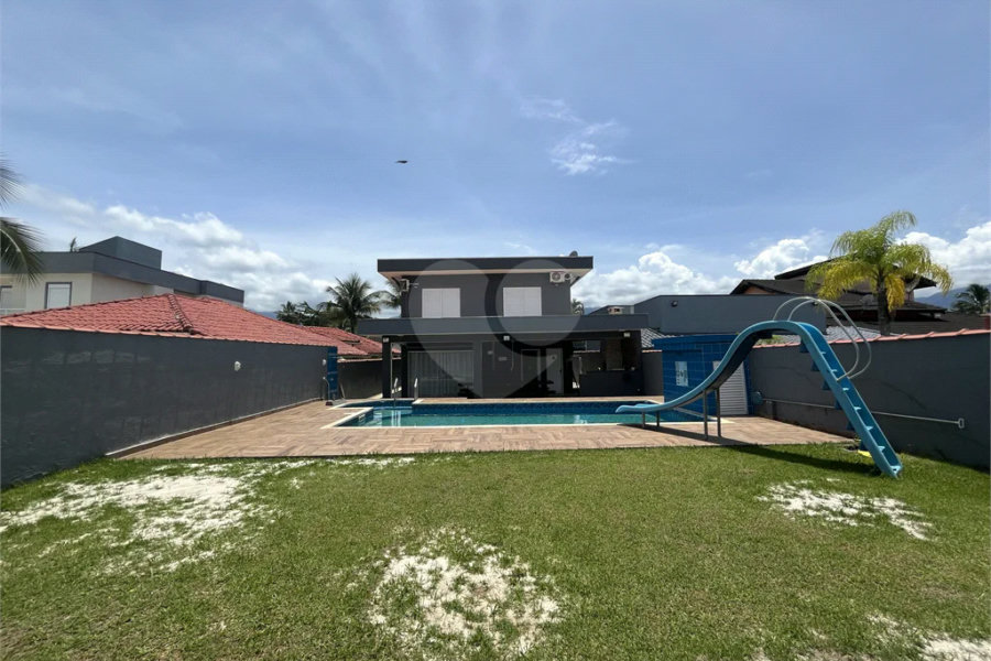 Casa à venda com 4 quartos, sendo 1 suíte, em Morada da Praia, Bertioga, SP
