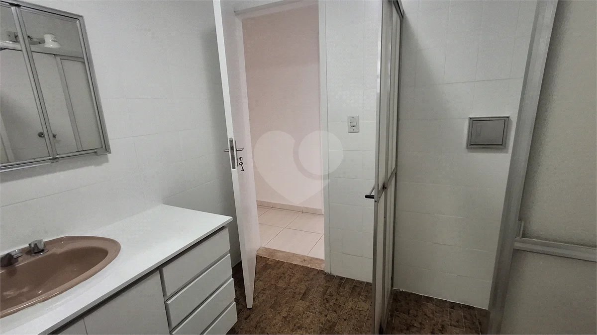 Apartamento para alugar com 2 quartos em Santo Amaro, São Paulo, SP