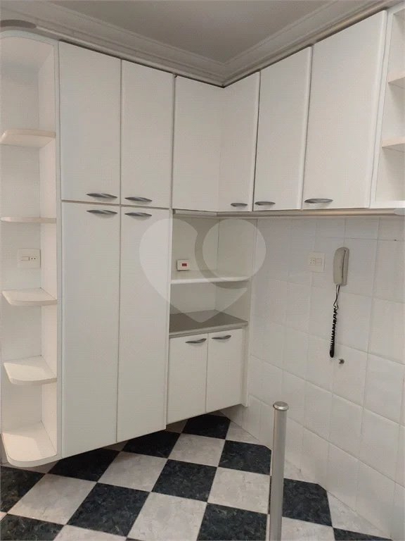 Sobrado á venda com 102m²- Vila Bertioga.
