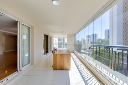 Apartamento para alugar com 4 suítes em Alto da Boa Vista, São Paulo, SP