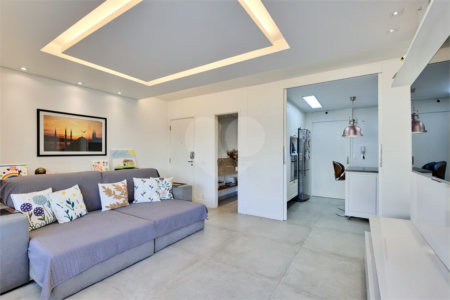 Apartamento à venda com 3 quartos, sendo 1 suíte, em Alto da Boa Vista, São Paulo, SP