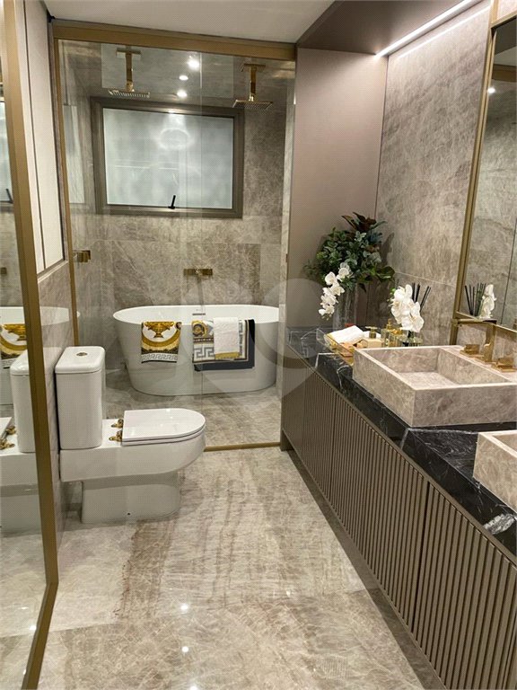 Cobertura de Luxo com 290m² no Villa Versace Moema: A Elegância Italiana no Coração de São Paulo