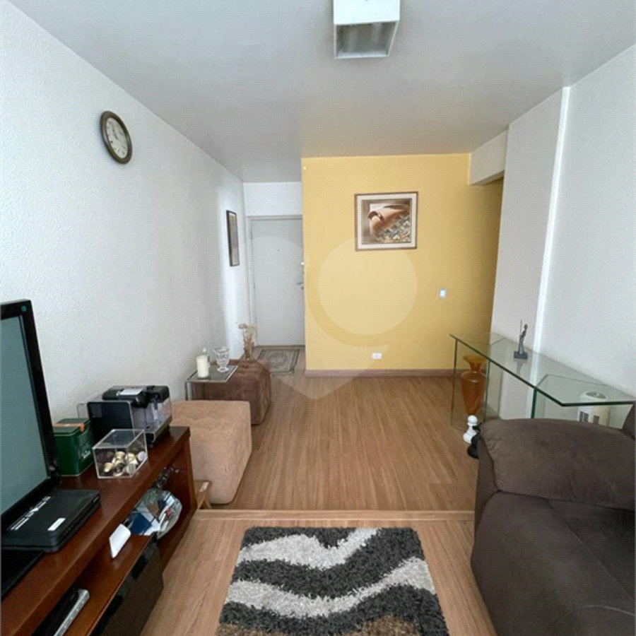 Apartamento com 2 Quartos e 2 banheiros à Venda, 79 m² por R$ 590.000