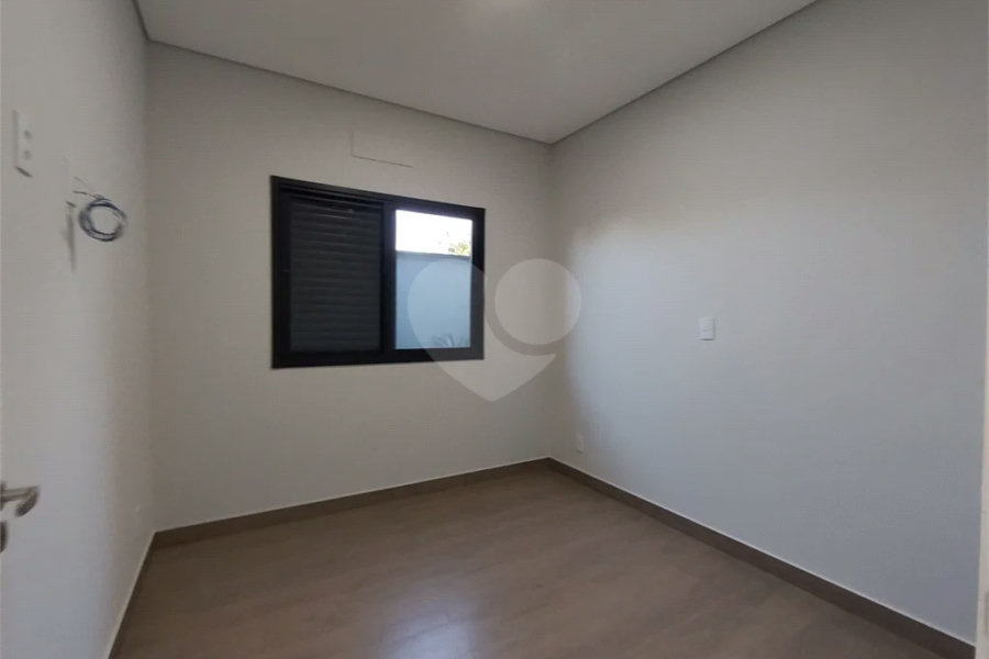 Casa em Condomínio à Venda em Piracicaba/SP.