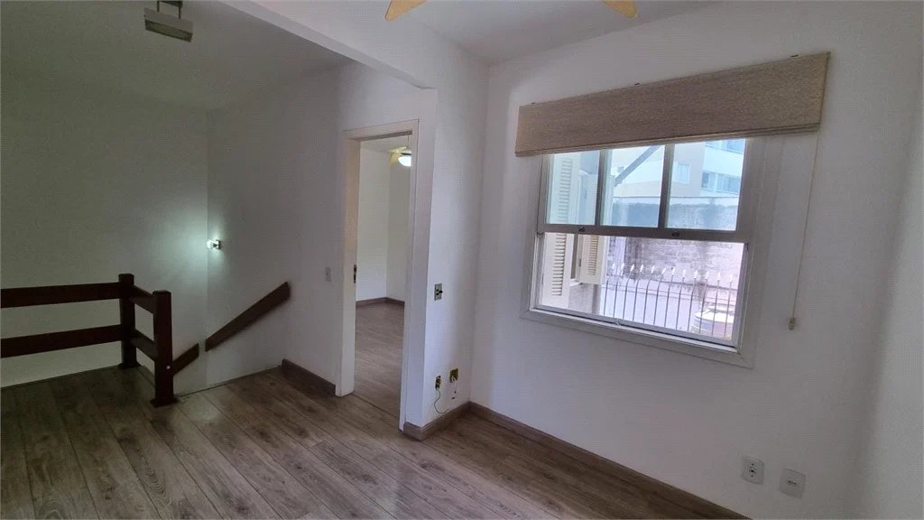 SOBRADO DE 3 DORMITORIOS EM CONDOMINIO À VENDA – PRÓXIMO À USP E À PRAÇA ELIS REGINA