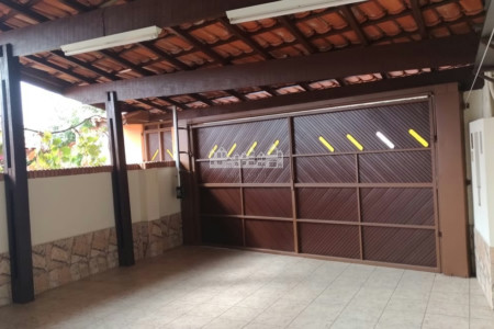 Casa à venda com 2 quartos em Jardim do Lago, Atibaia, SP