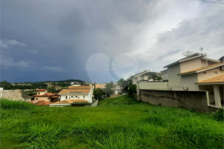 Lindo terreno a venda no condomínio Villaggio Capriccio