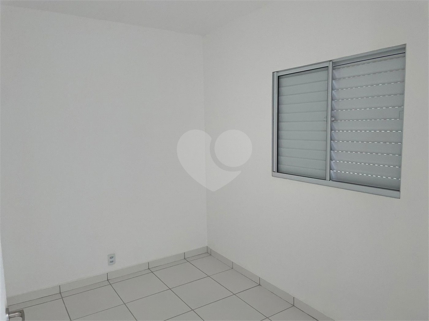 Apartamento à venda no Residencial Vila das Orquídeas, no Jockey Clube!