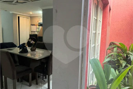 Sobrado a venda na Móoca 120m. 2 dormitórios, 2 vagas