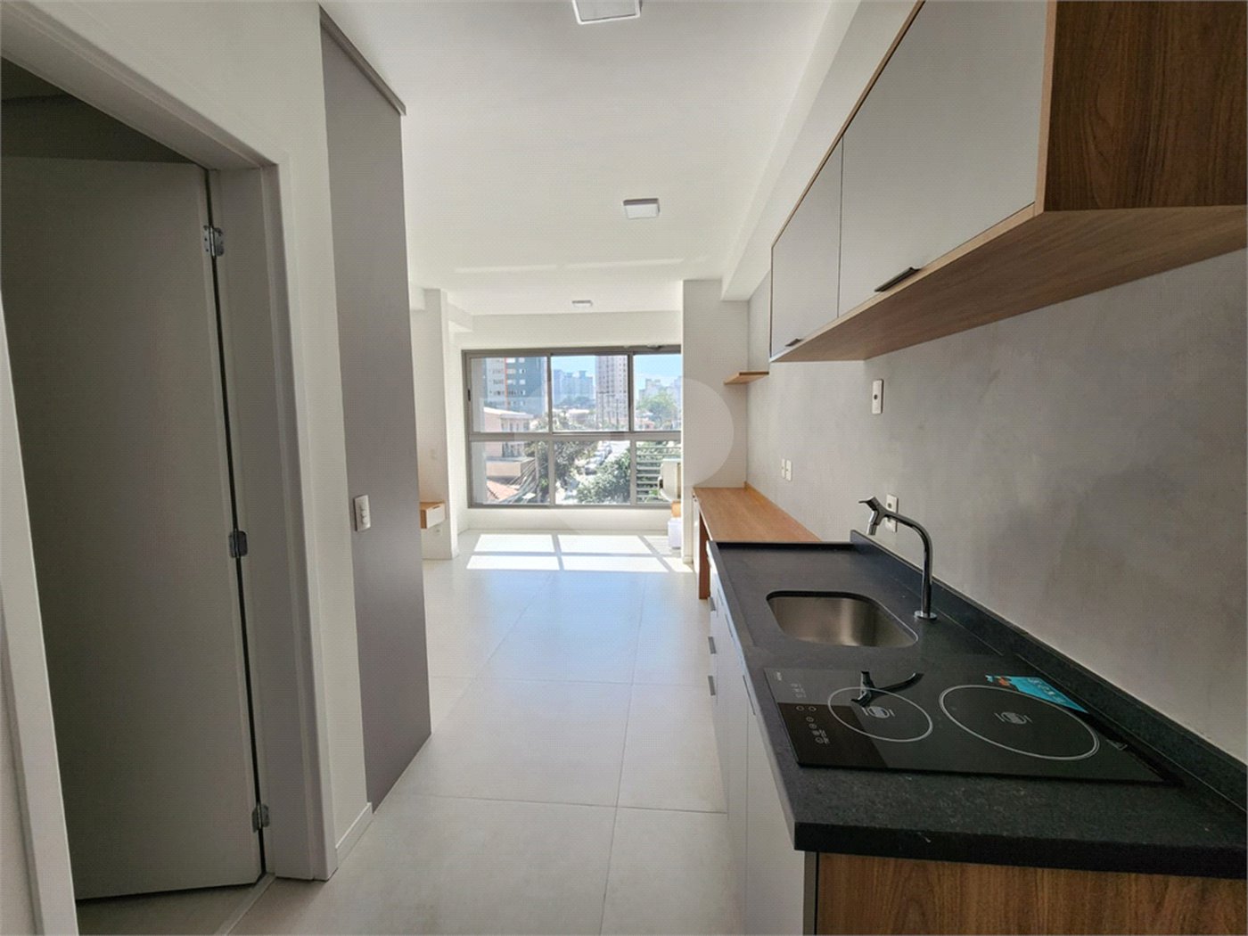 Invista ou more com estilo em um Studio moderno, funcional e com lazer completo