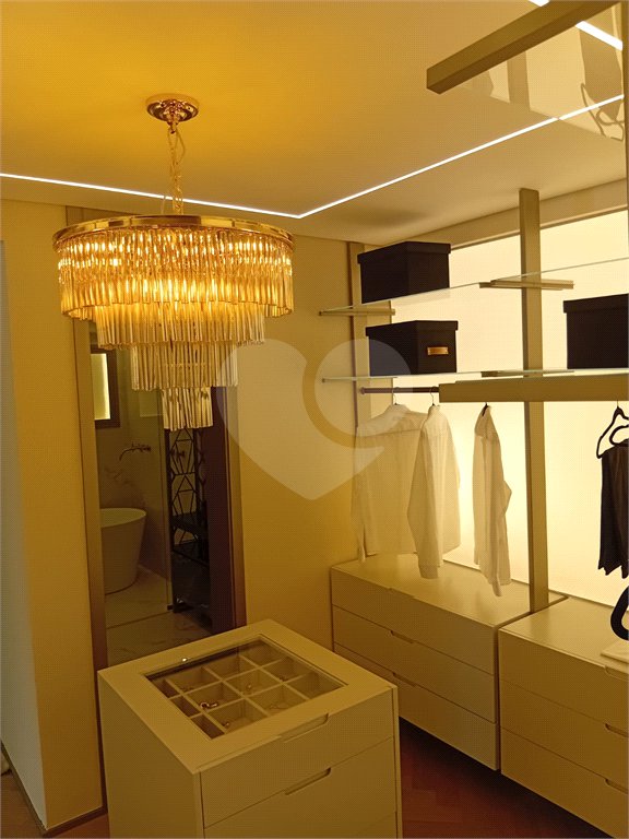 Soleil by Boca do Lobo: Apartamento de 246m² com 4 Suítes e 4 Vagas na Chácara Klabin ALTO PADRÃO