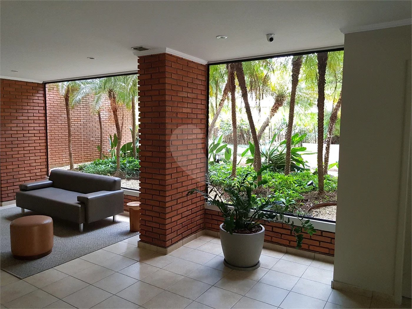 Apartamento Mobiliado no Alto da Boa Vista, com churrasqueira na varanda , 3 suítes e próximo ao Metro
