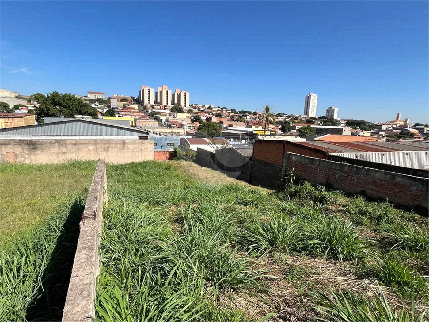OPORTUNIDADE EM PIRACICABA! Terreno à venda próximo à Avenida 31 de Março, no bairro Higienópolis.