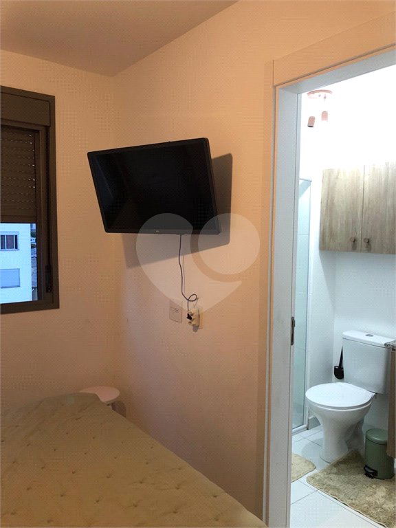 Apartamento à venda com 3 quartos, sendo 1 suíte, em Santo Amaro, São Paulo, SP