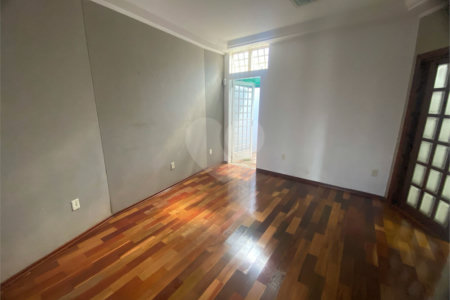Casa a venda no Jardim Cardinalli - São Carlos/SP