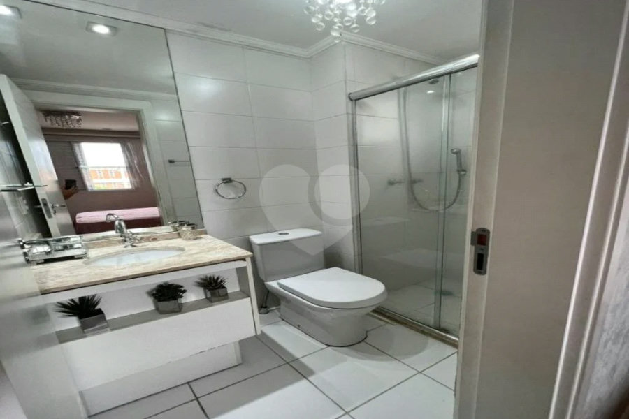 Apartamento à venda com 3 quartos, sendo 1 suíte,  em Vila Guilherme, São Paulo, SP