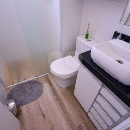 Oportunidade Apartamento mobiliado á venda na saude com 60m² com 2 dorm e 2 vaga. Aceita e estuda Permuta ( sujeito a avaliação).
