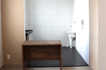 Apartamento com 2 dormitórios.