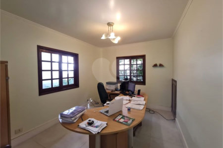 Sobrado à venda com 4 quartos, sendo 1 suíte, em Granja Julieta, São Paulo, SP