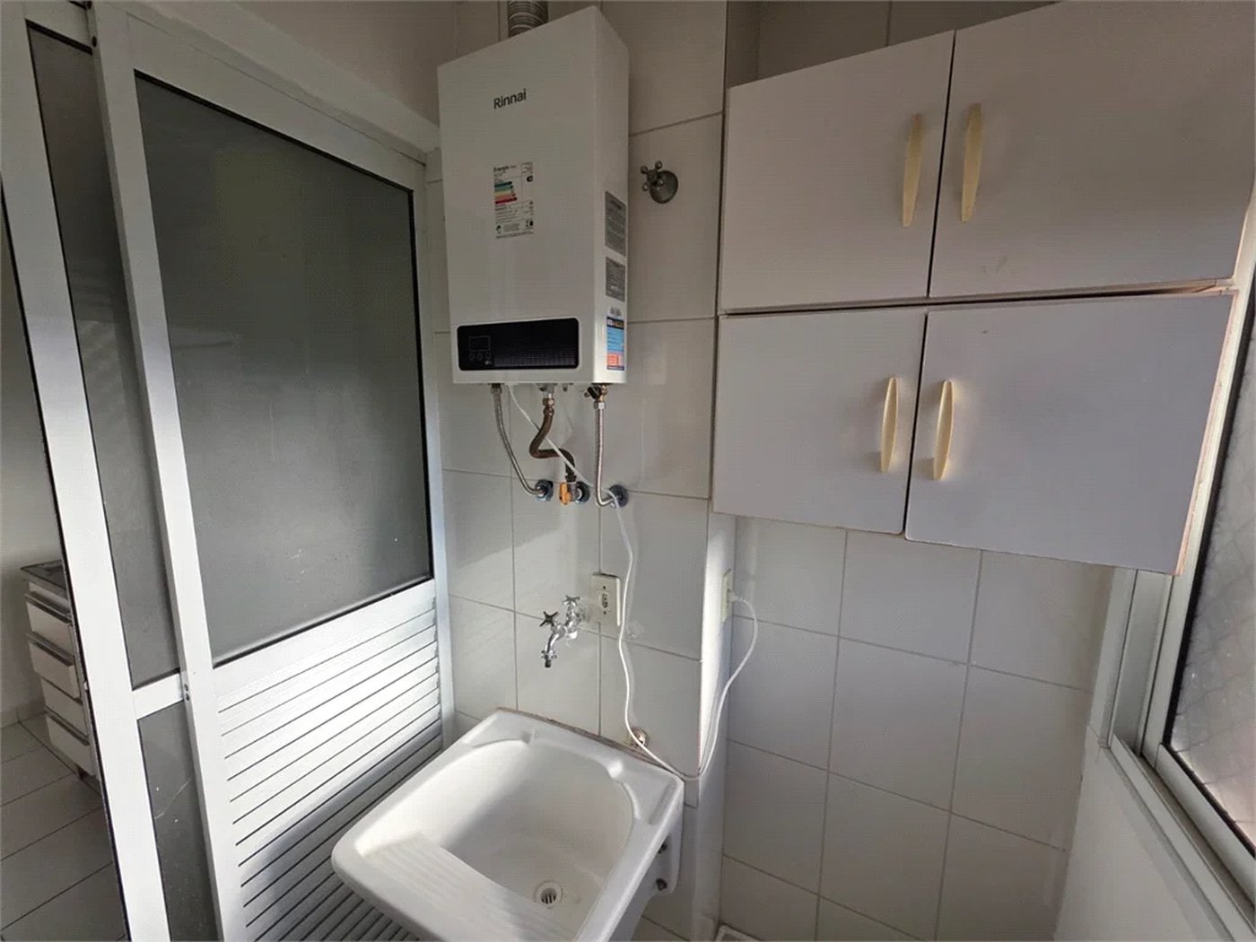 Magnífico Apartamento – Vista Amaralina | 02 DORMS | VARANDA C/ VISTA LIVRE | PISO LAMINADO | PISCINAS | 1 VAGA LIVRE | ISENTO IPTU !!!!