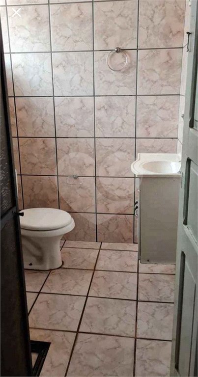 Casa térrea para venda em Descalvado/SP.