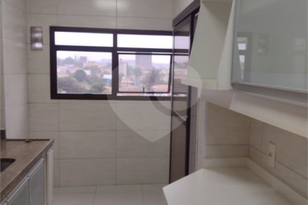 Apartamento no Edificio Jatiúca á venda.