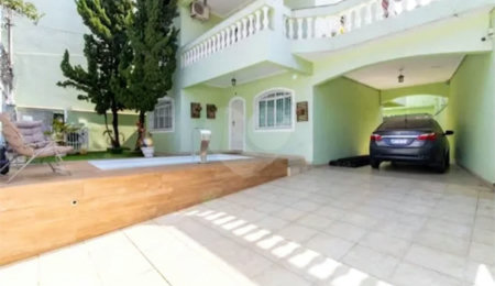 Sobrado à venda com 3 quartos, sendo 1 suíte,  em Jardim Bom Clima, Guarulhos, SP
