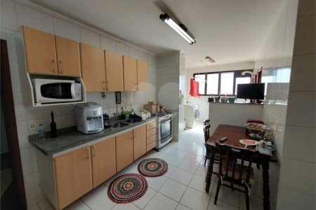 Apartamento com 3 suítes no centro de São Carlos