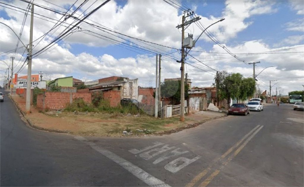 Terreno com 150,00 m² .