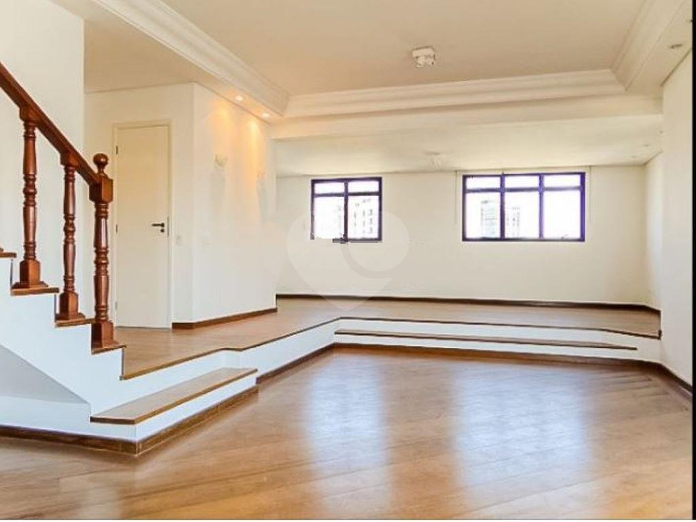 Cobertura duplex com churrasqueira e piscina