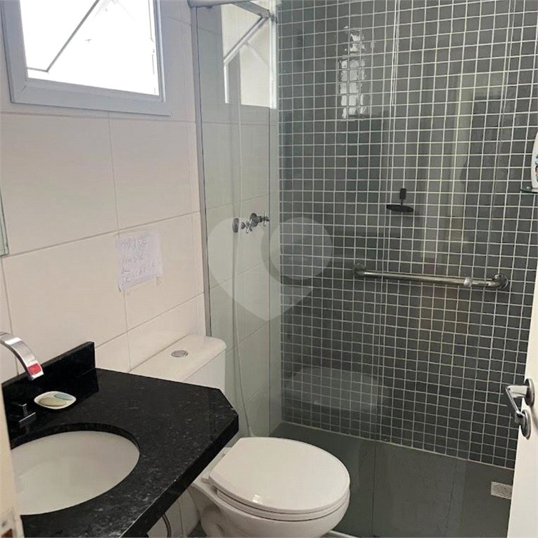 Apto a venda de 230m² no Cambuci com 3 dorms, 5 vagas, 3 suítes. Estuda permuta.