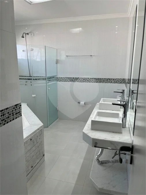 Lindo Sobrado com 3 suítes, à venda, 290 m², por R$ 2.340.000,00 no condomínio Helvetia Park em Indaiatuba/SP.