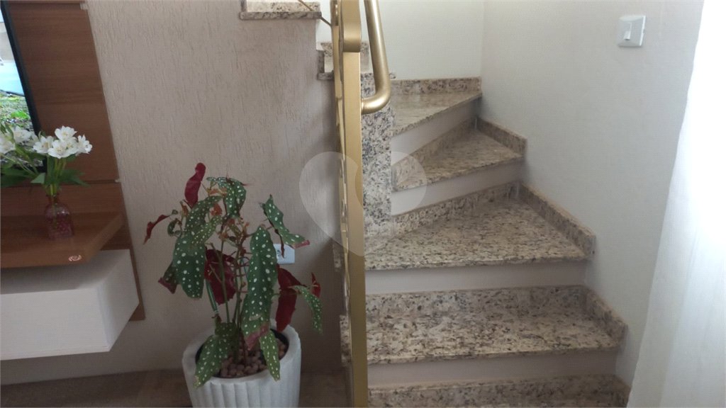 Sobrado à venda com 3 quartos em Jardim Bicão, São Carlos, SP