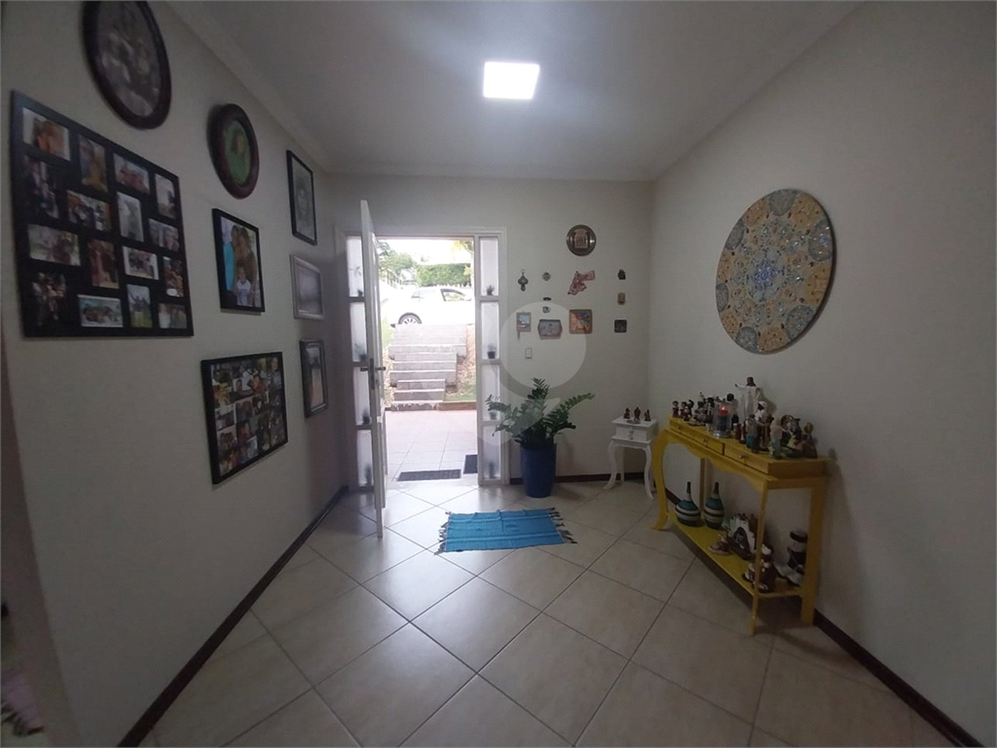 Casa Térrea Disponível para Locação e Venda no Condomínio Vilaggio Capriccio