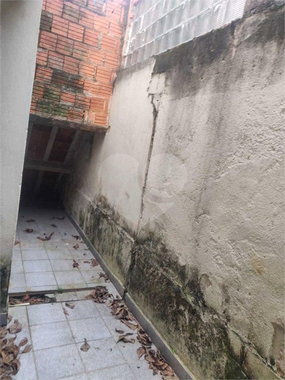 CASA COM DOIS ANDARES SEPARADOS A VENDA NO JARDIM LIMOEIRO, COM 139M²