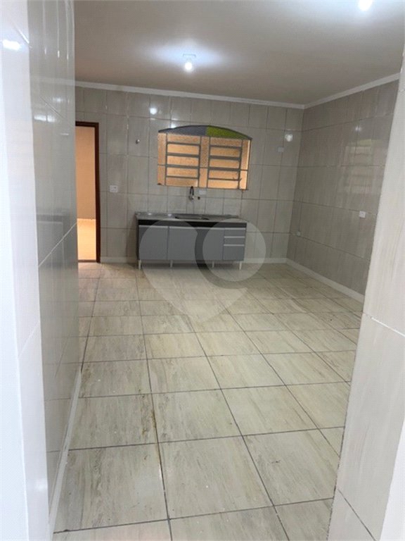 Casa com 235m² , 3 dormitórios , sendo 1 suíte , 6 vagas , à venda no Jardim Brasilia