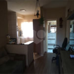 Apartamento no Condomínio Residencial Jardim das Torres.