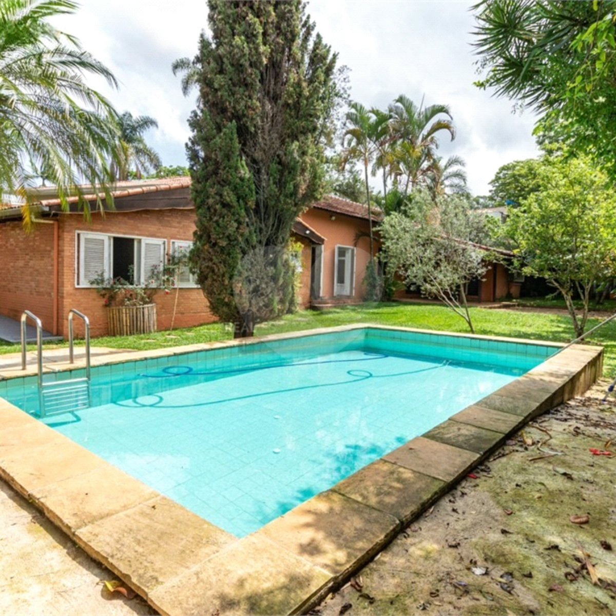 Casa térrea com 3 quartos sendo 1 suíte 2 vagas á venda em Alto da Boa Vista, São Paulo - SP