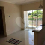 Apartamento no Condomínio Residencial Clarice.