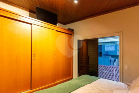 Sobrado à venda na V.Mariana - 130m2 - 2 Quartos - 600 m. metrô Ana Rosa