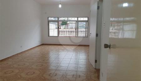 Vende-se linda casa de 250 m² no Jabaquara
