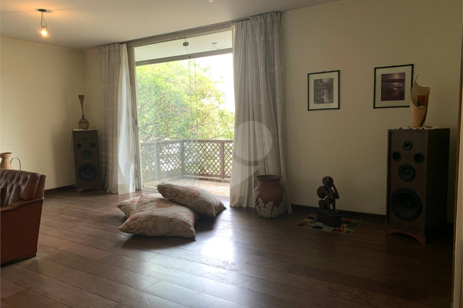 Sobrado à venda com 3 suítes em Tremembé, São Paulo, SP