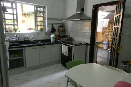 Casa à venda com 3 quartos, sendo 1 suíte, em Brooklin, São Paulo, SP