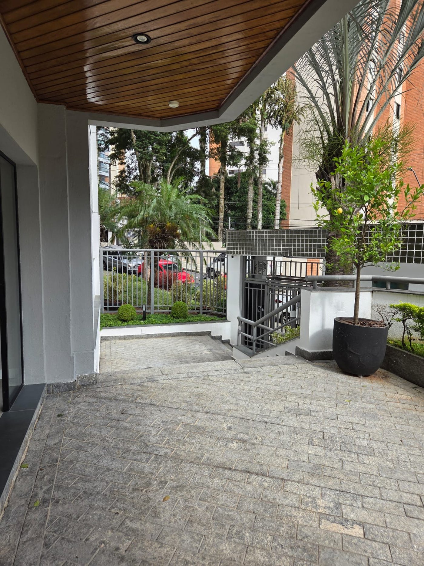 Apartamento à venda com 3 quartos, sendo 1 suíte, em Vila Andrade, São Paulo - SP