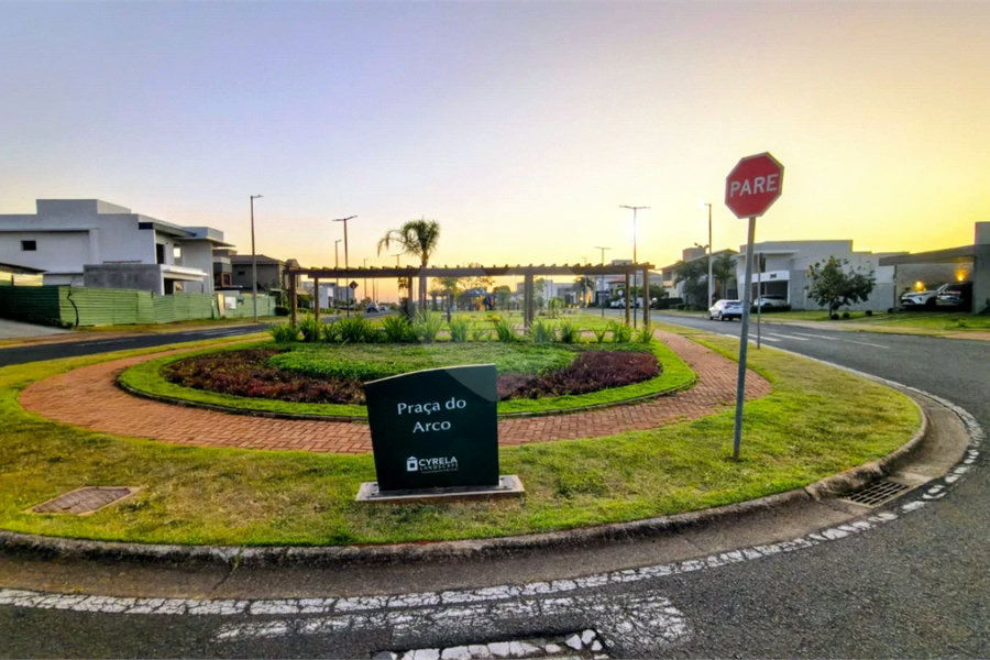 Terreno com ótima localização no Cyrela Landscape 439 Metros quadrados, próximo ao clube do condominio