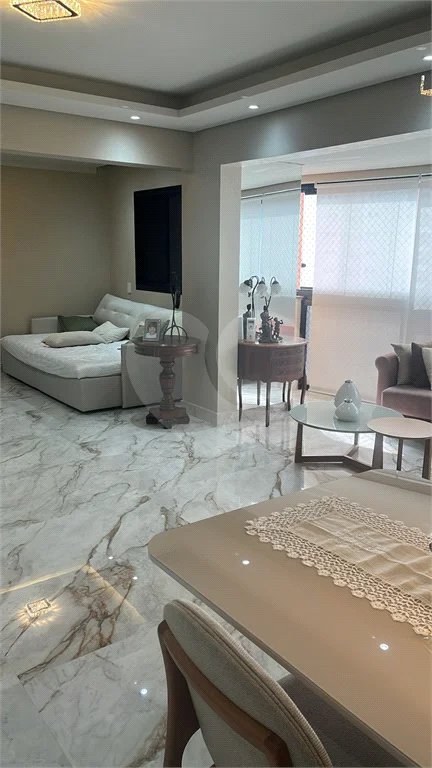 Apartamento à venda com 3 quartos, sendo 1 suíte, em Vila Regente Feijó, São Paulo, SP